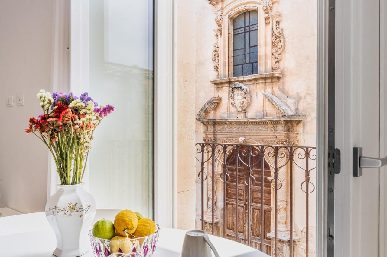 Casa Ruiz Suites Noto Luaran gambar
